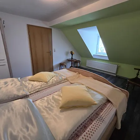 Ferienwohnung Flonta * Митвайда
